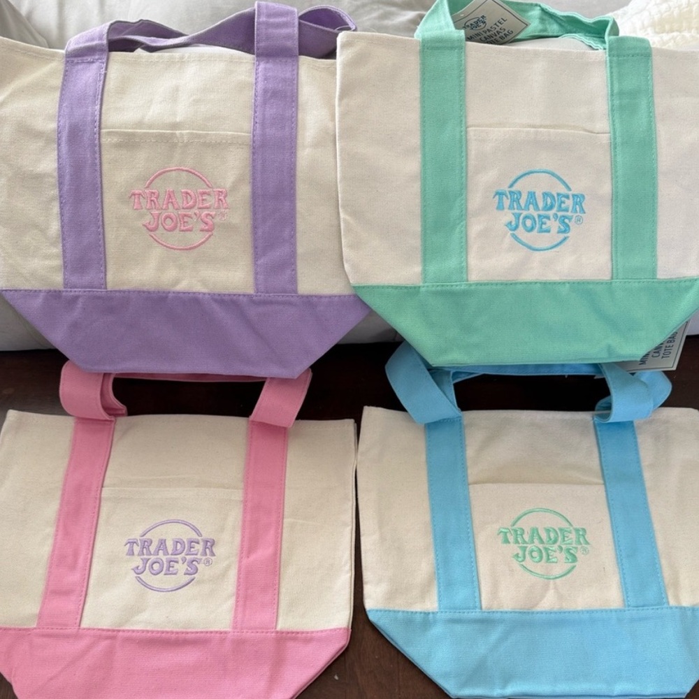 Trader Joe's Canvas Tote Bags Set